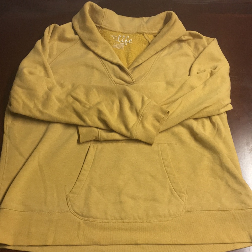 Life sweatshirt mustard color. With pocket
